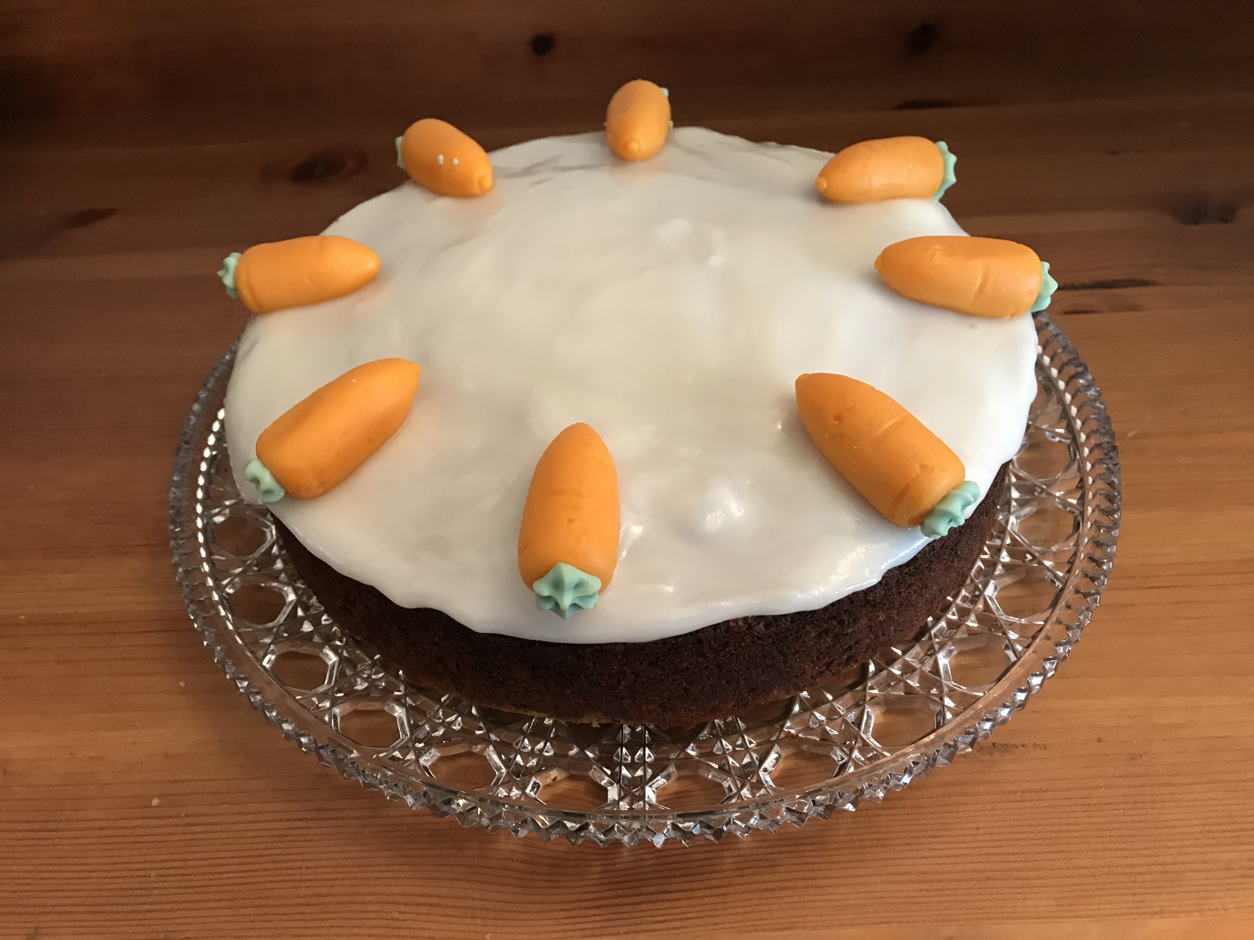 Easy and delicious gluten free carrot cake